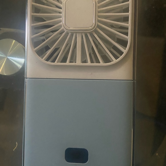 Fan - Picture 4 of 4